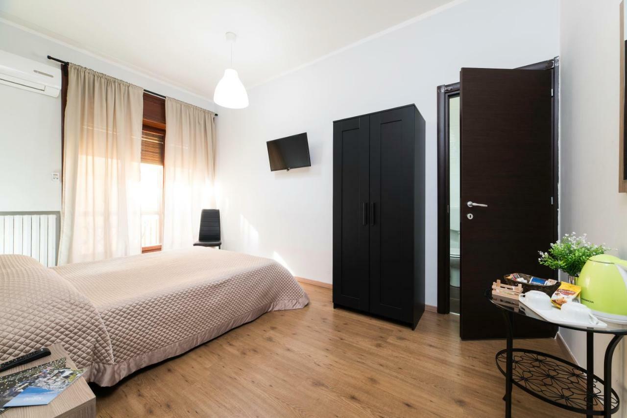 B&B In Centro 33 Салерно Экстерьер фото